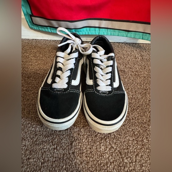 Vans off the wall black sneakers with white line size 11C - Picture 4 of 7